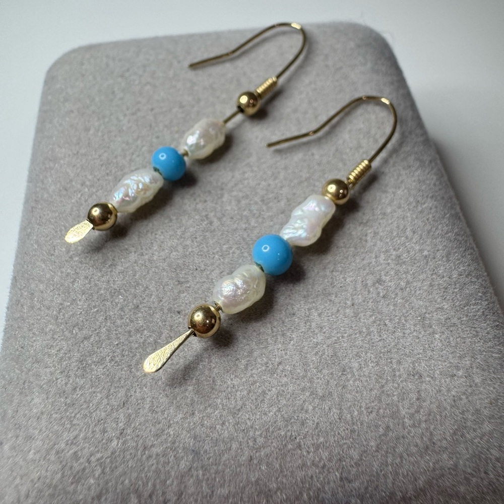 14K Solid Gold Handmade Rice Seed Pearl & Turquoise Bead Drop Earrings 1.1g